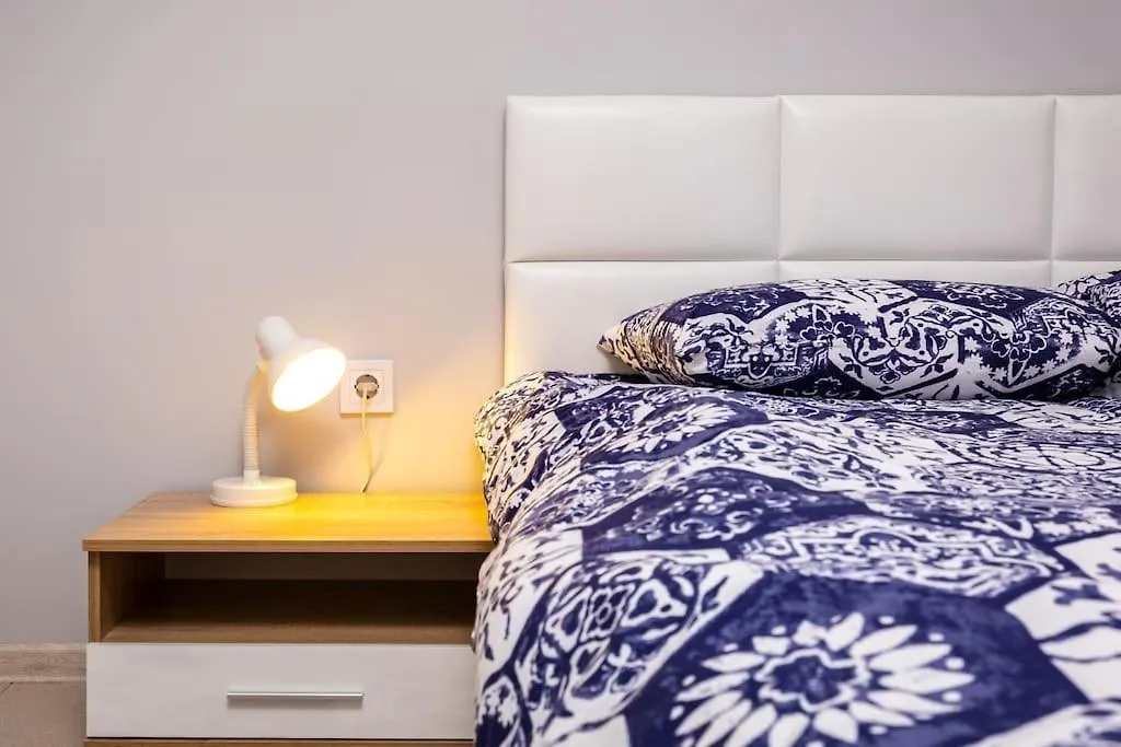 Central Apt 'Selin' Walking Distance To Center Filibe 0*,  Bulgaristan