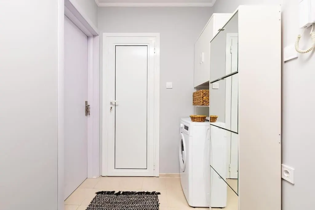 Central Apt 'Selin' Walking Distance To Center Filibe