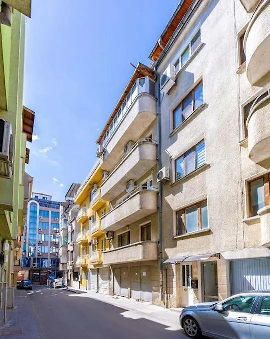 Central Apt 'Selin' Walking Distance To Center Filibe 0*,